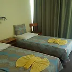 Otel Balaton 2*